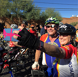Gary Hirsch and Marga Hewko, wife of Rotary General Secretary John Hewko, take a selfie during the ride.