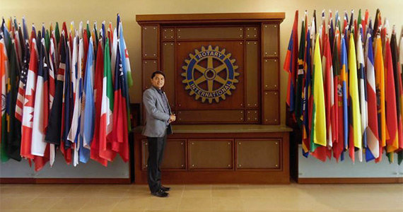 Tilak during a visit to RI World Headquarters in Evanston, Illinois, USA